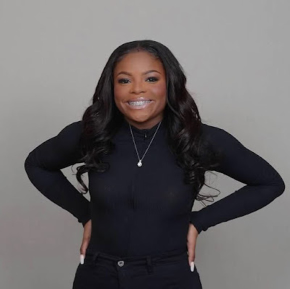 Meet your Posher, Clover - Picture 1 of 1